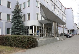 Zdjęcie budynku Instytutu Informatyki przy ul. 3 Maja 54 - drugie ujęcie